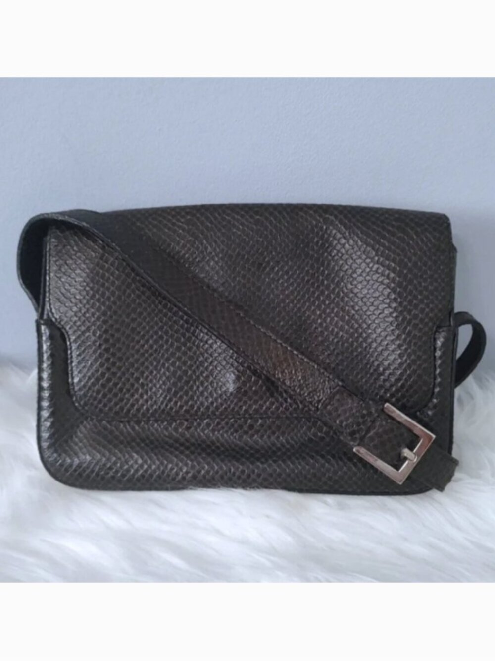 Bally Y2K vintage snake embossed crossbody EUC